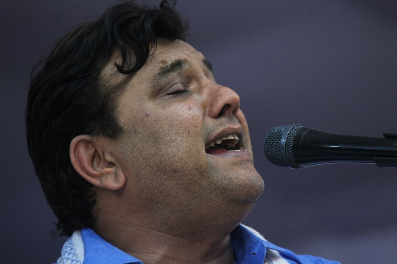 re request for photos